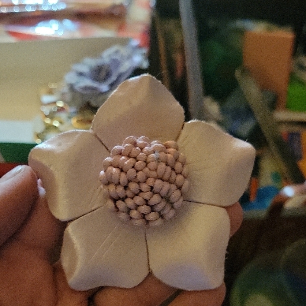 Flower Floral Brooch Leather Pink Pin
